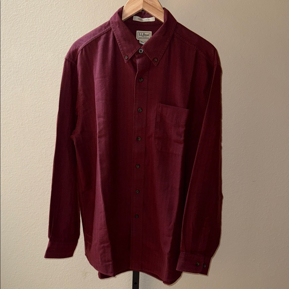 L.L. Bean Traditional Fit Long Sleeve Button Down Shirt Burgundy Men’s Size L